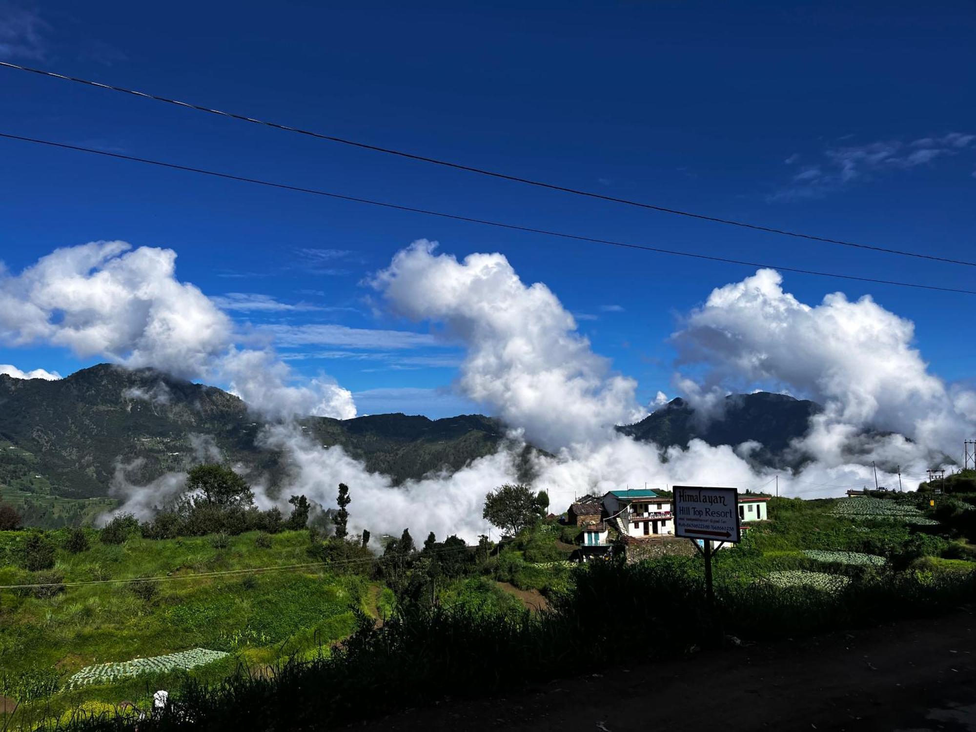 Himalayan Hill Top Resort Kanatal Exteriér fotografie