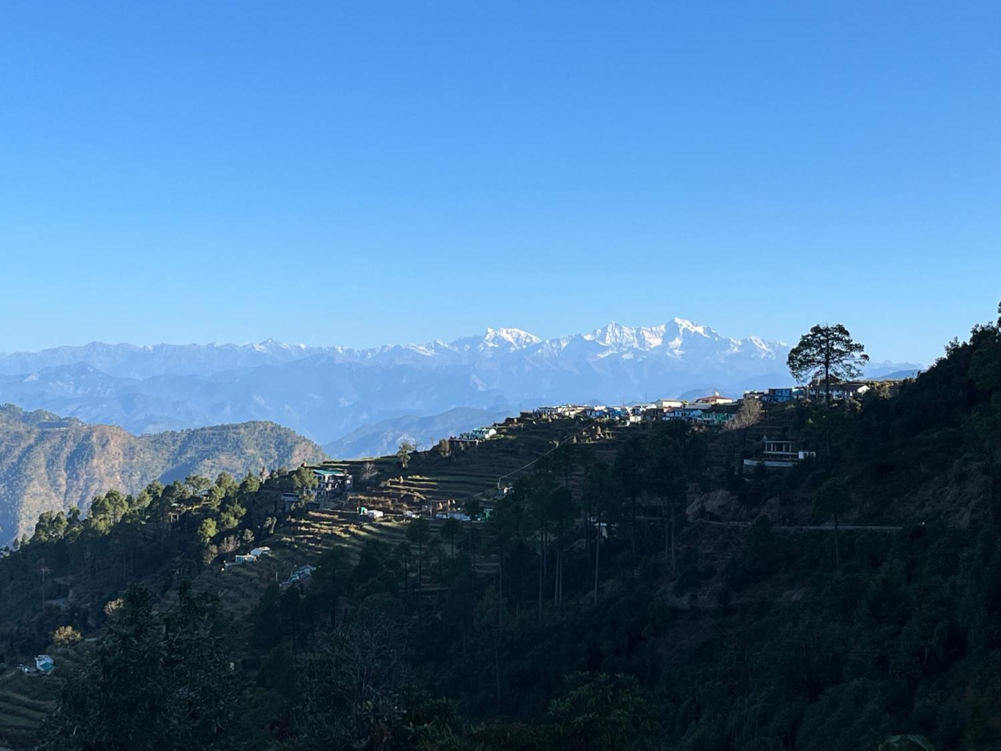 Himalayan Hill Top Resort Kanatal Exteriér fotografie